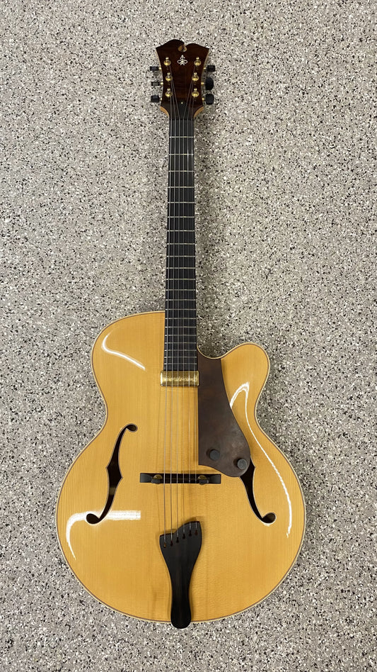 Sagitarius Jiří Navrátil Archtop Guitar E-Gitarre