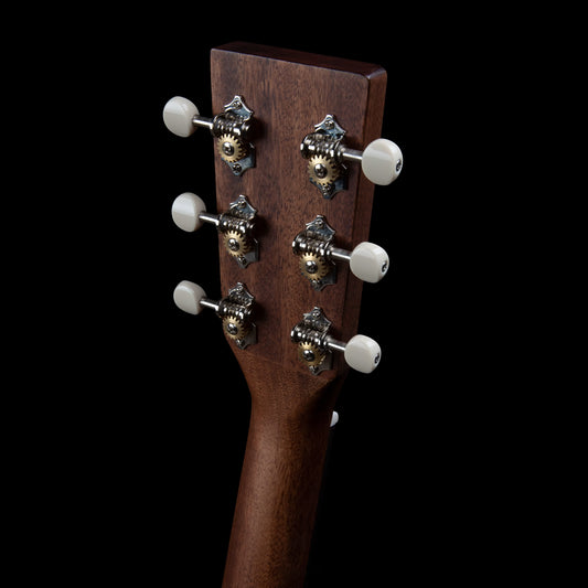 ART & LUTHERIE Americana Dreadnought Natural EQ inkl. GigBag