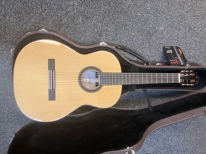 GUITARRAS CAMPS A-65 Gitarre vollmassiv Fichte/Palisander inkl. original CAMPS Case