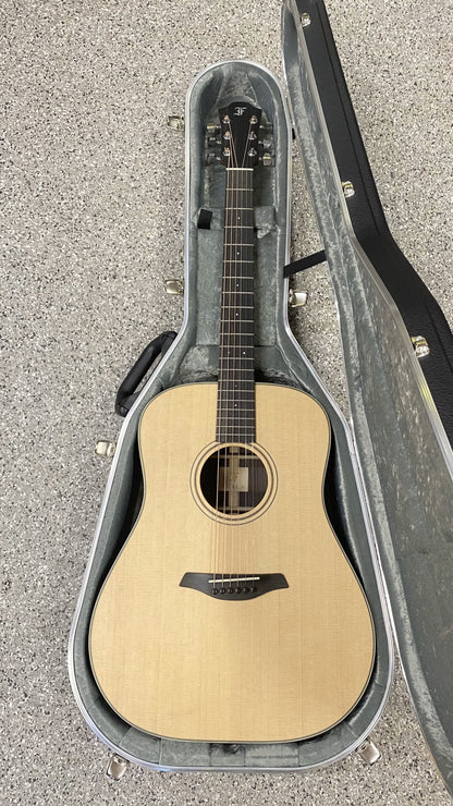 FURCH Green D-SRE mit LR BAGGS SP.Element und wahlweise Case oder GigBag Western-Gitarre