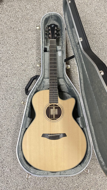 FURCH Green OMc-SME SPE mit braunem FURCH GigBag oder HISCOX Koffer Western-Gitarre