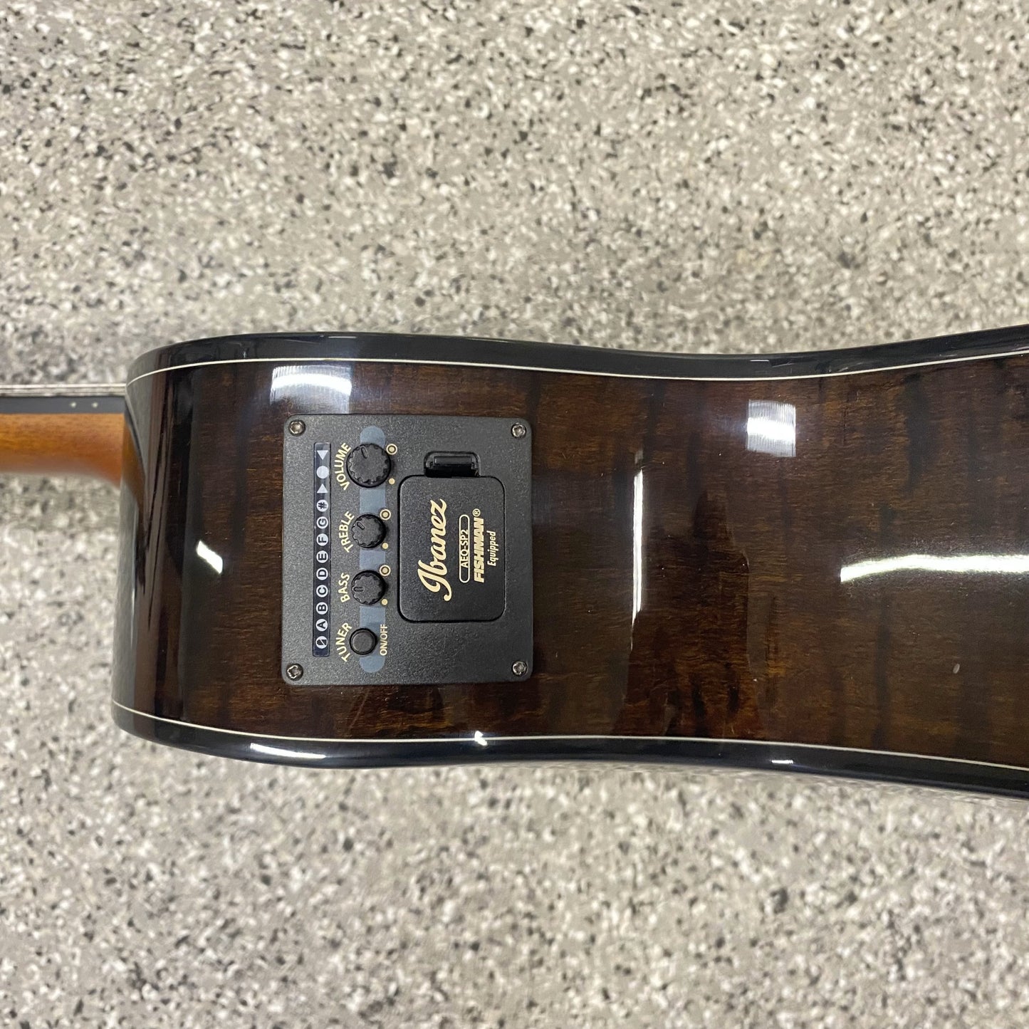 Ibanez AEW C-300 N Klassikgitarre