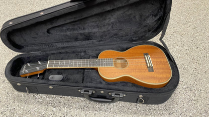 LARRIVEE Ukulele UC-40MM inklusive Transportcase