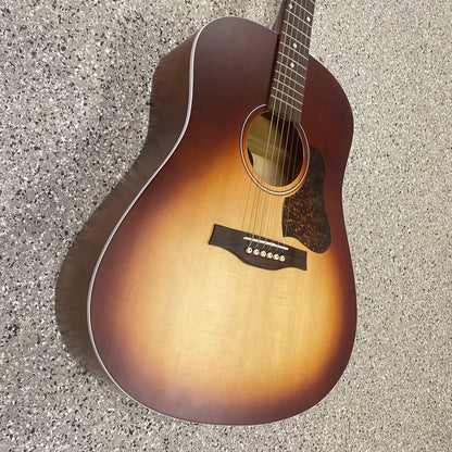 SEAGULL Entourage Autumn Burst inkl. orig.SEAGULL GigBag Western-Gitarre